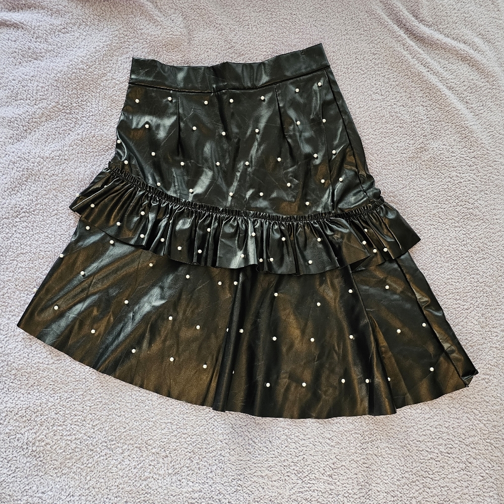 Faux leather skirt with pearls
